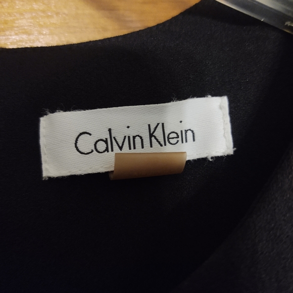 🟩⬛⬜Striped Calvin Klein Dress⬜⬛🟩 - Picture 8 of 8